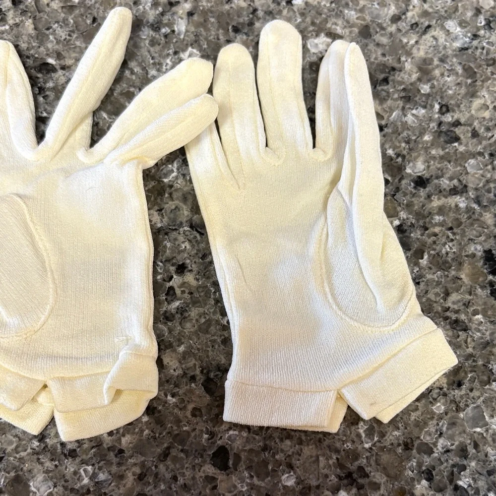 Girls Vintage White Cotton Gloves - Pair